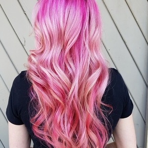 Deep pink to blond-pink ombre